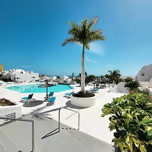 https://suite-duplex-adeje-paradise-with-heated-pool.adeje-hotels.com