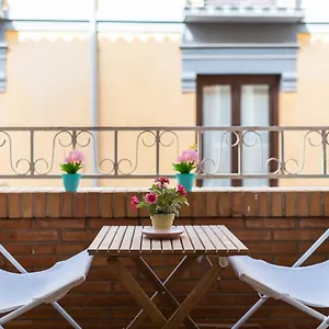 https://precioso-apartamento-en-el-centro-de-18002.es-andalucia.com