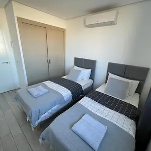 https://ocean-garden-sunset-apartment-heated-swimming-pool.adeje-hotels.com